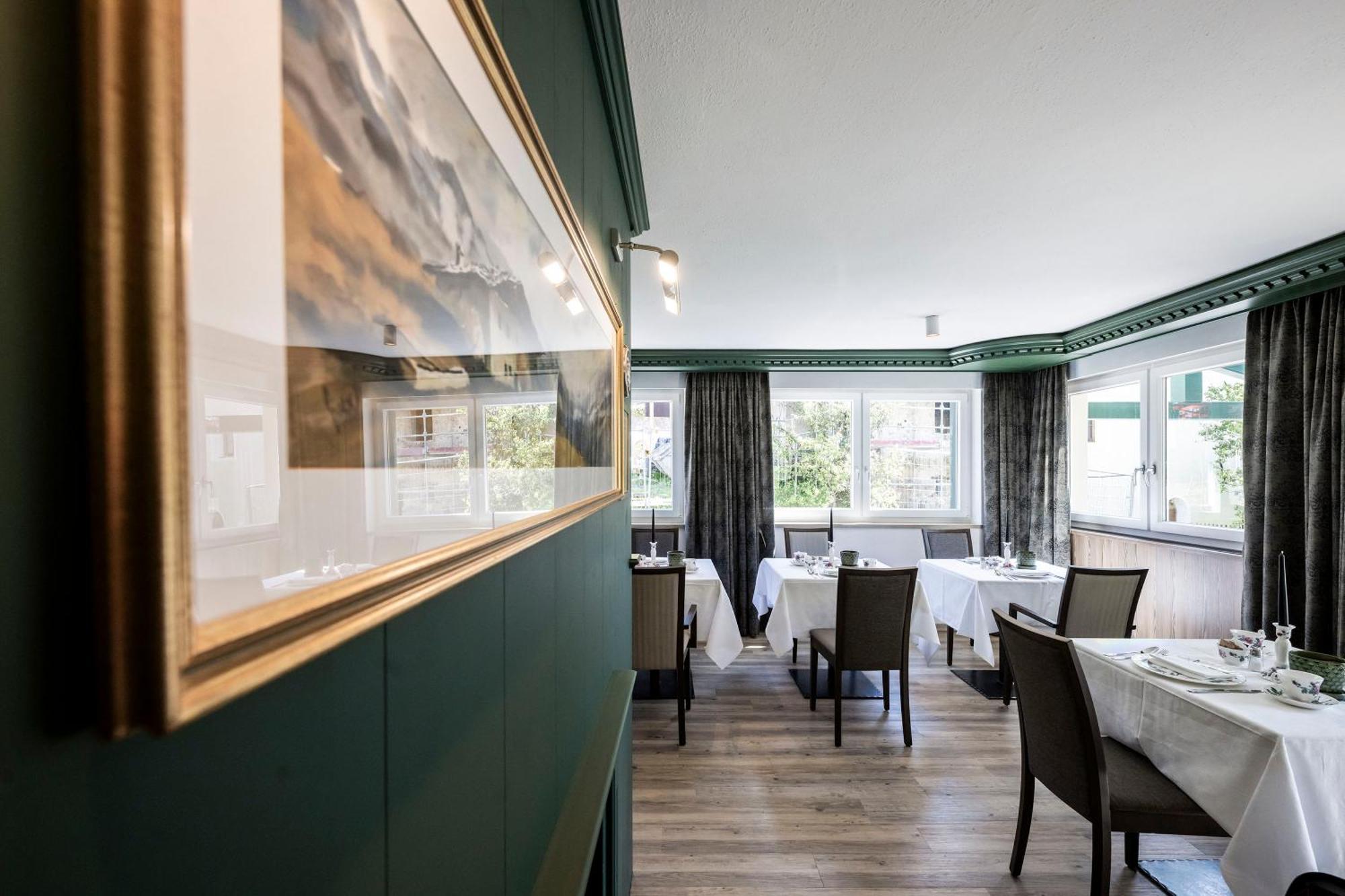 Chalet Hotel Hartmann - Adults Only Ortisei Eksteriør billede